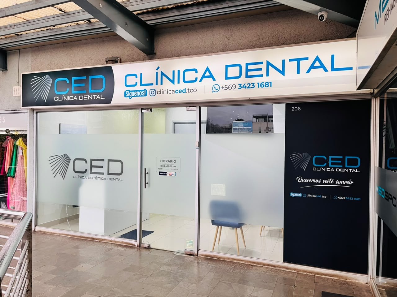 Fachada CED Clínica Dental, Paseo Los Suizos